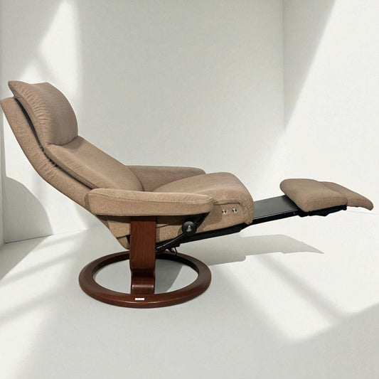 Stressless Aura Power lenestol – Elektrisk Komfort med batteriet | MøbelGlede