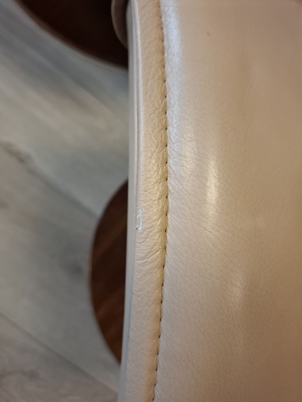 Brunstad Delta Swing lenestol m/krakk Lyst beige skinn