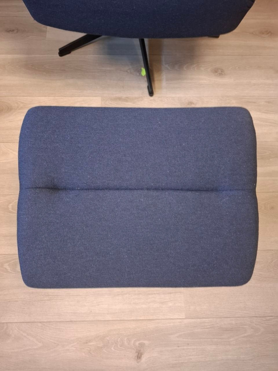 Conform Relieve lenestol m/krakk i marineblått stoff