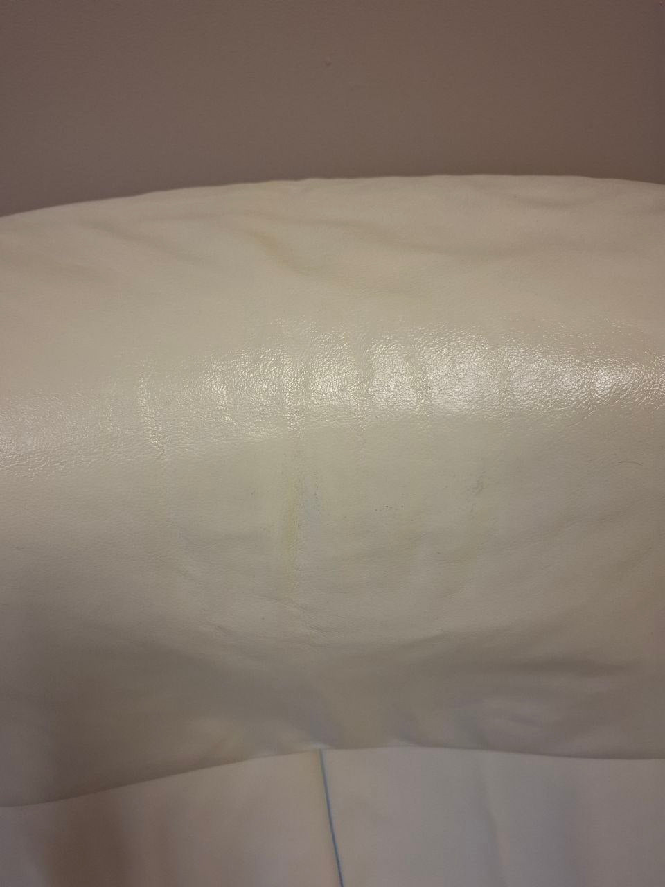 PENT BRUKT | Ekornes Stressless Capri (M) lenestol med krakk i offwhite