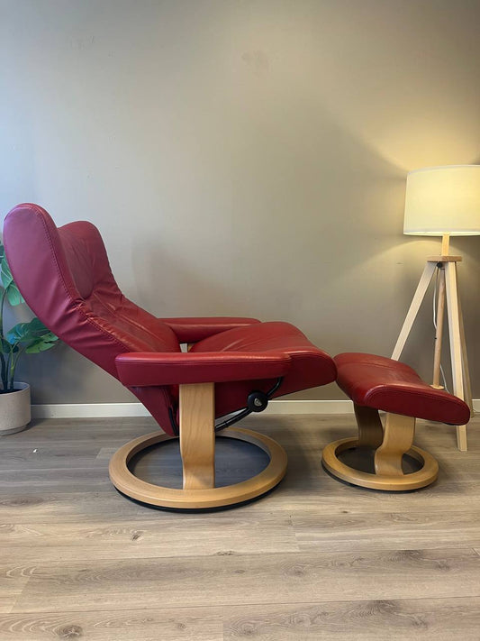 Stressless Wing (L) lenestol m/krakk i rød skinn
