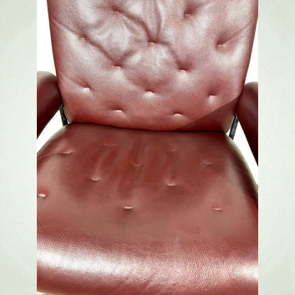 Stressless Metro Lenestol m/Krakk i Burgunder Skinn – Topp Kvalitet