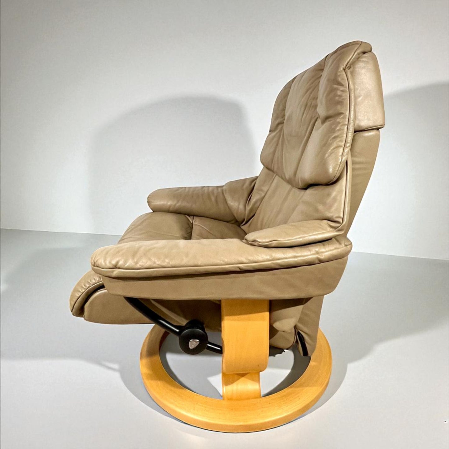 2stk Stressless Reno (L) m/1 krakk og 1 puff