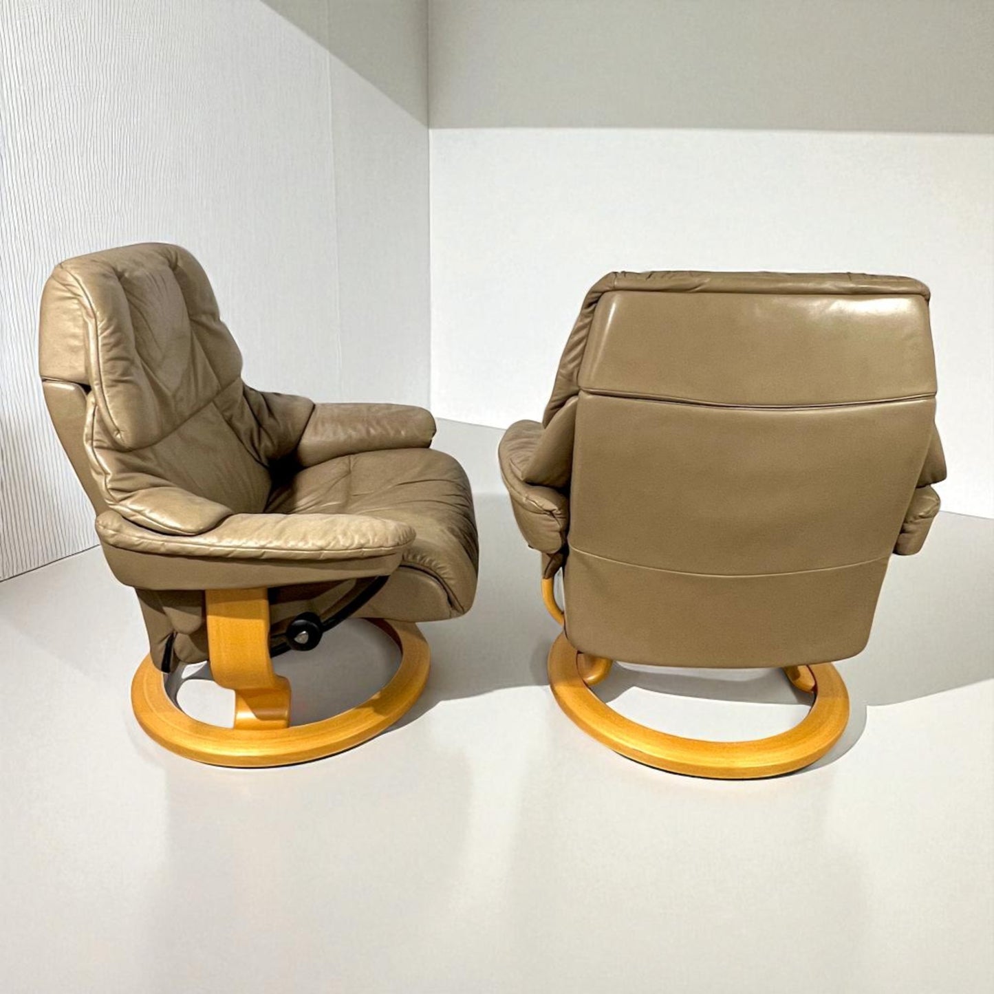 2stk Stressless Reno (L) m/1 krakk og 1 puff