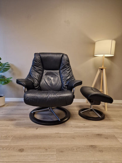 Brukt Stressless Live (L) lenestol m/krakk i svart - detaljbilde skinn