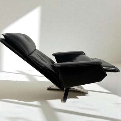 Berg Ato Recliner / Lenestol (L)  Luksuriøs m/ innbygd fothviler
