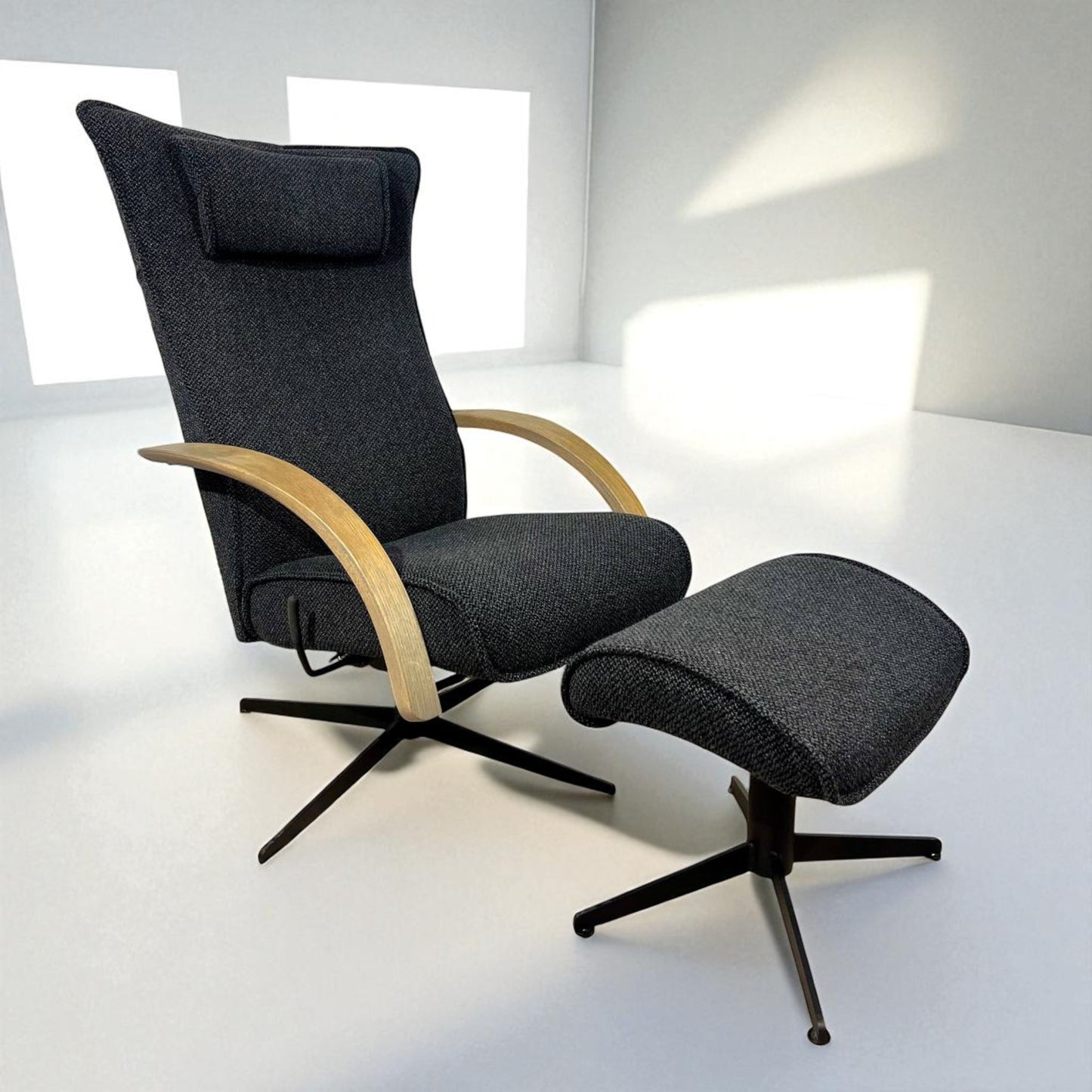 Brunstad® Delta Motion Wood lenestol med fotskammel