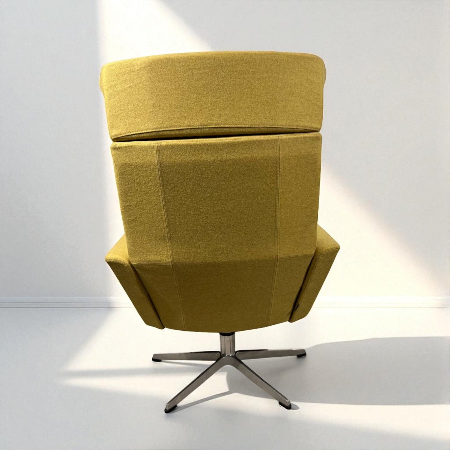 Eksklusiv Conform Relieve Recliner med innbygd fothviler