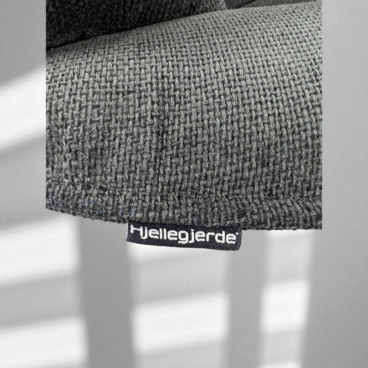 Hjellegjerde® lenestol med krakk – Komfort og ergonomi | MøbelGlede