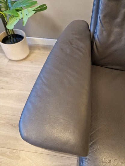 Stressless Peace Power lenestol (M) i grå med batteri