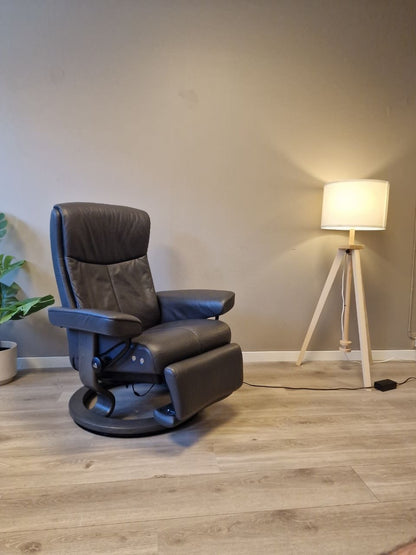 Stressless Peace Power lenestol (M) i grå med batteri