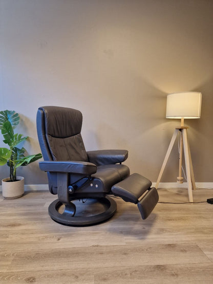 Stressless Peace Power lenestol (M) i grå med batteri