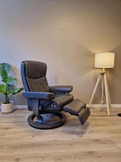 Stressless Peace Power lenestol (M) i grå med batteri