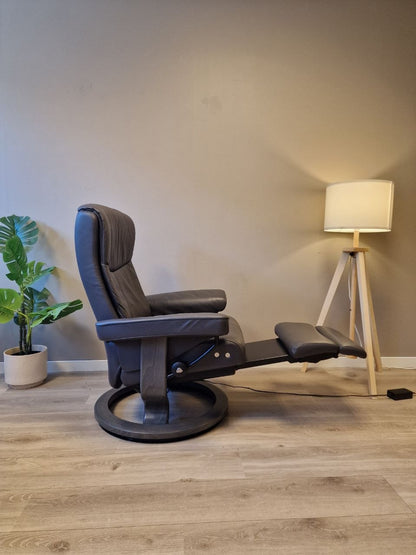 Stressless Peace Power lenestol (M) i grå med batteri