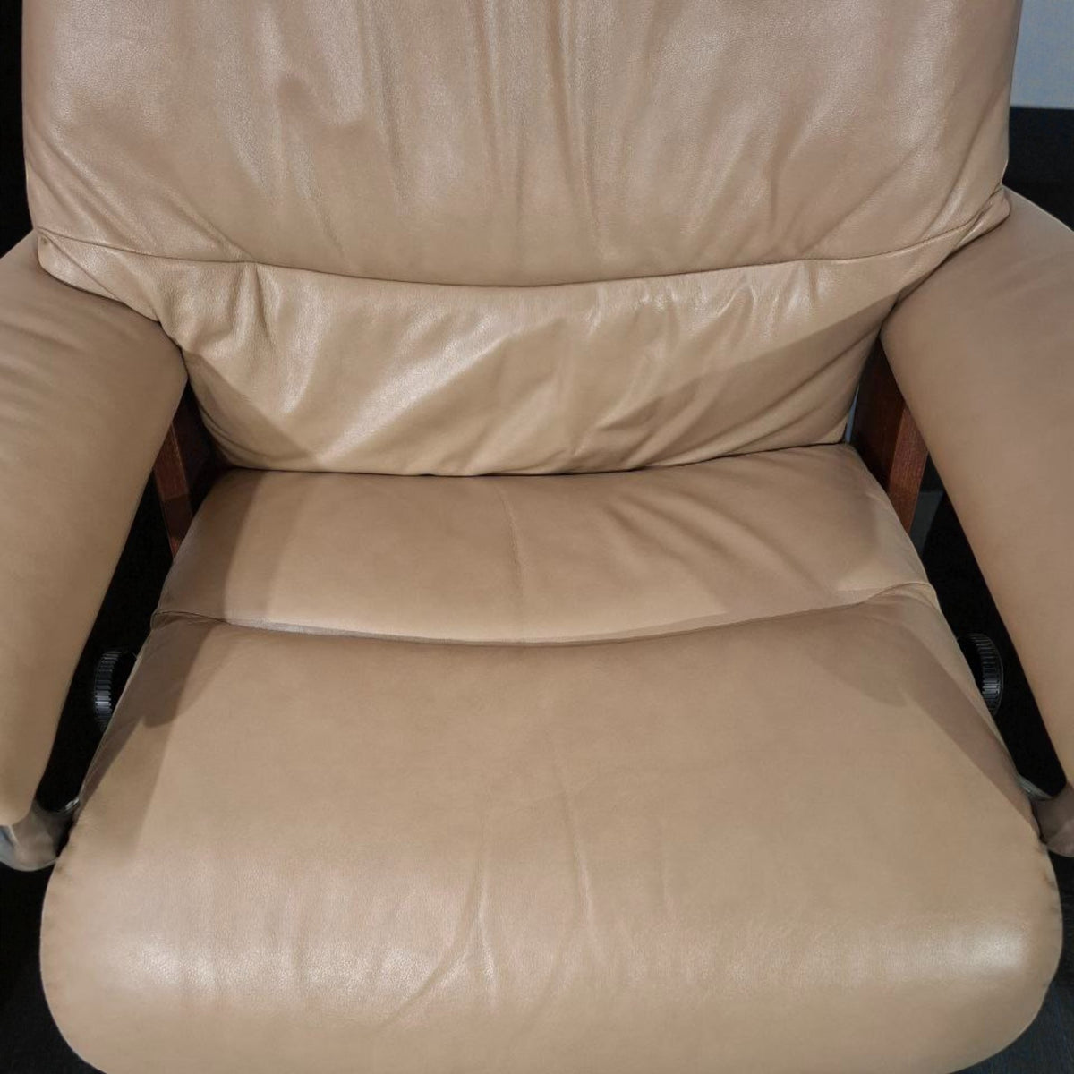 Stressless View lenestol med krakk – Signatur understell