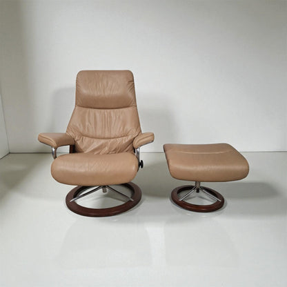 Stressless View lenestol med krakk – Signatur understell