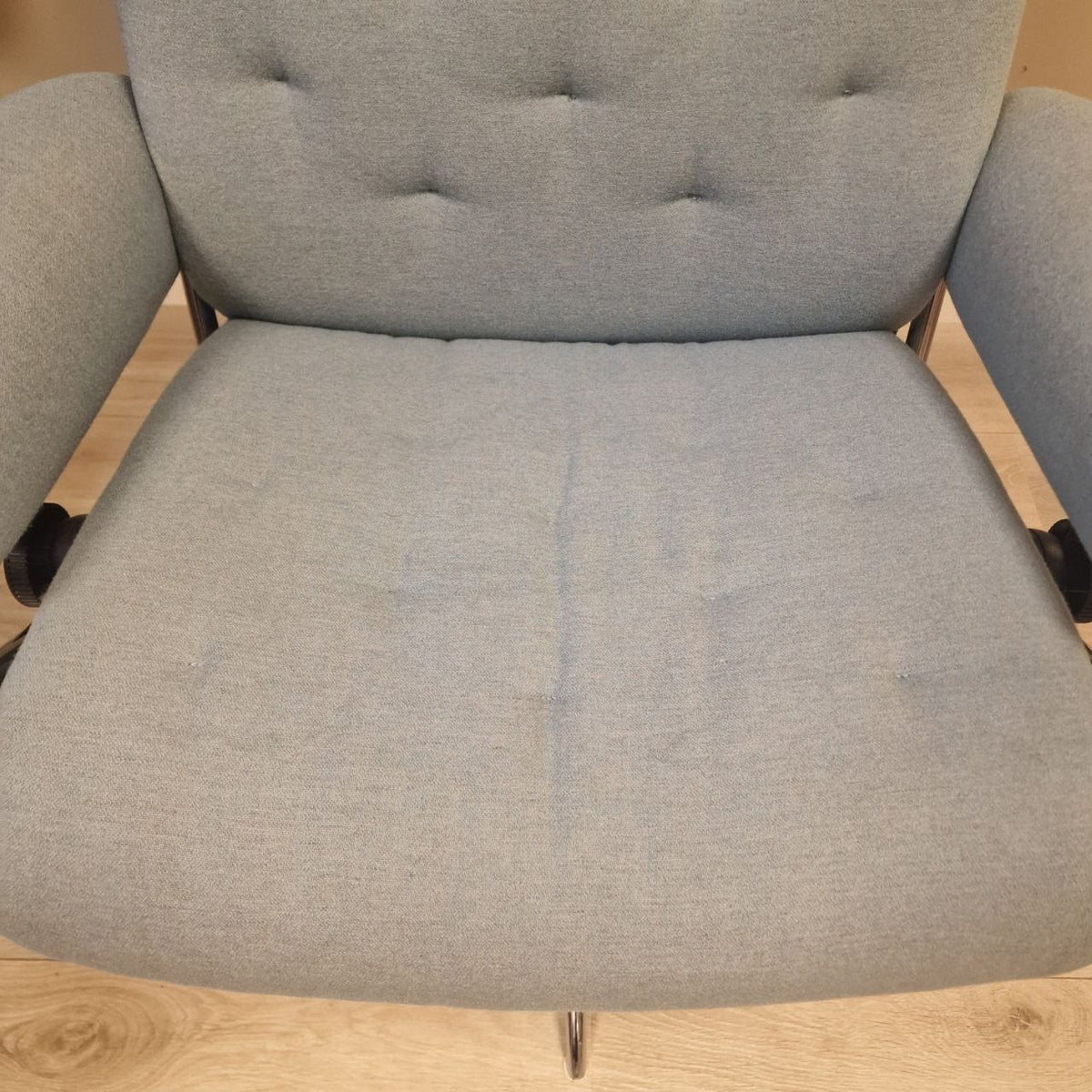 Stressless Metro lav rygg lenestol i lys blå tekstil