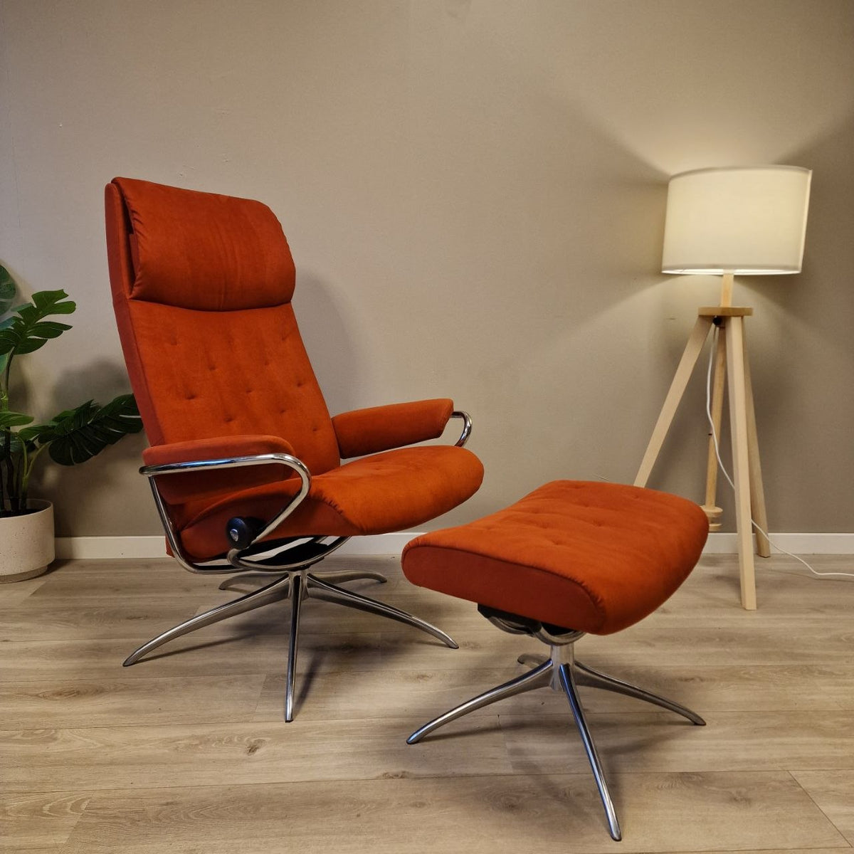 Stressless Metro lenestol m/krakk i rød velour