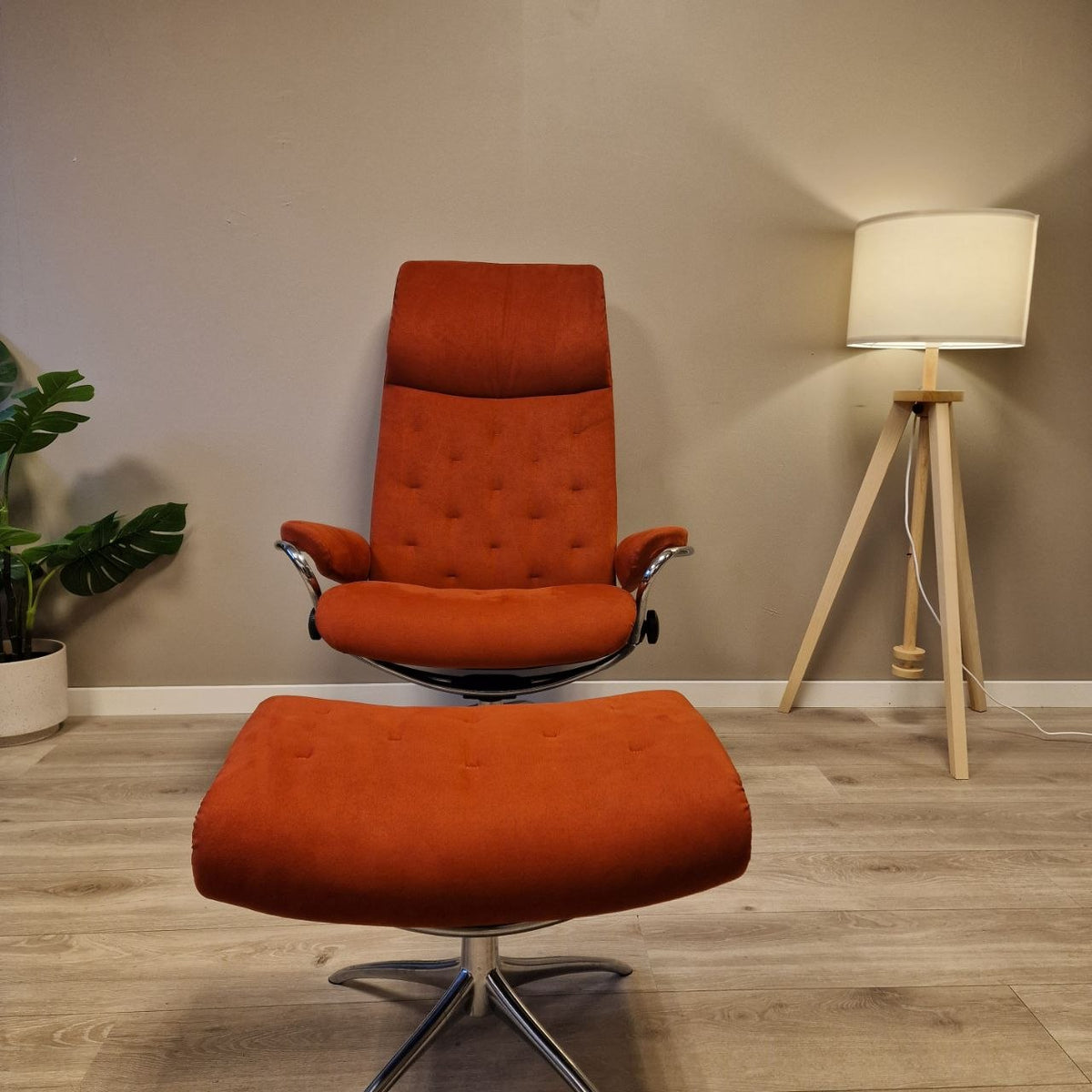 Stressless Metro lenestol m/krakk i rød velour