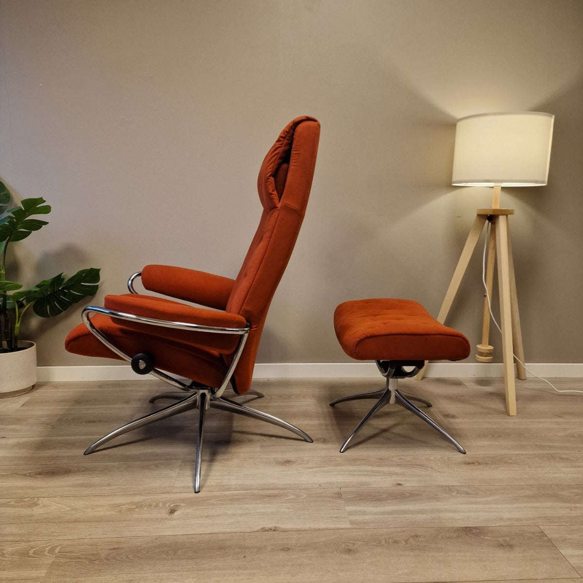 Stressless Metro lenestol m/krakk i rød velour