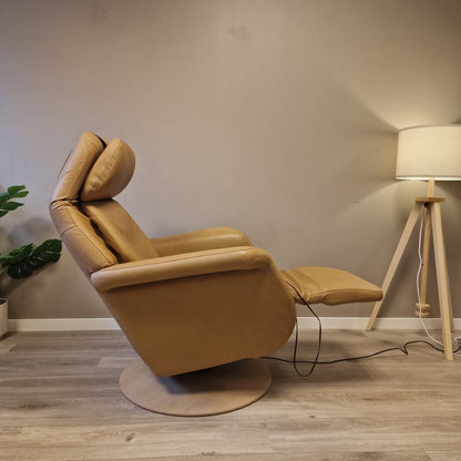 Stressless Sam elektrisk lenestol i beige skinn – varme og massasje