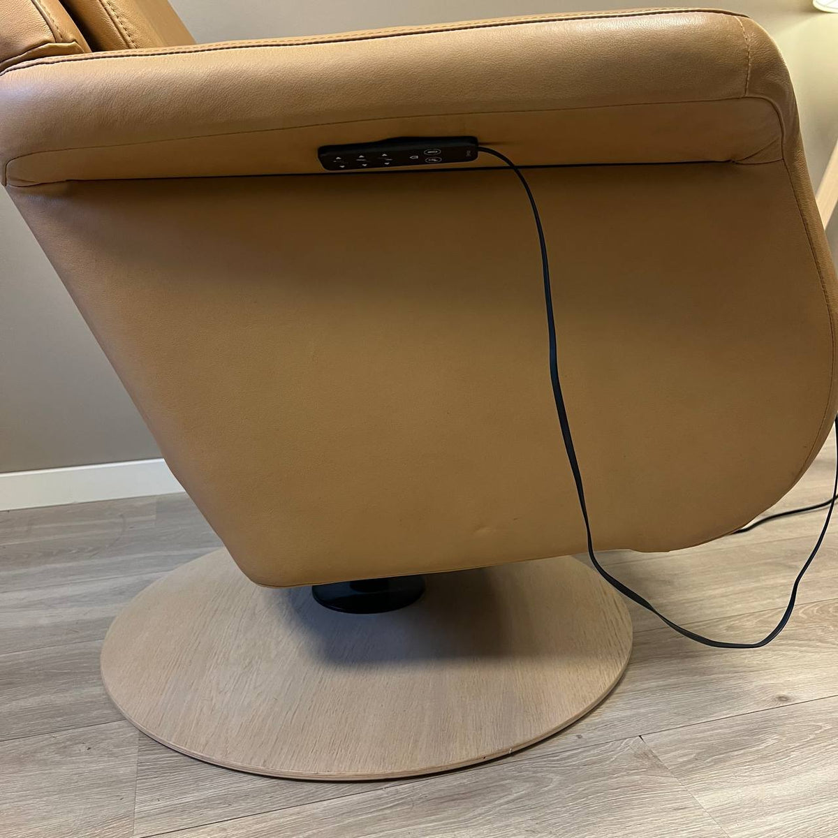 Stressless Sam elektrisk lenestol i beige skinn – varme og massasje