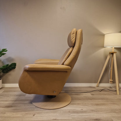 Stressless Sam elektrisk lenestol i beige skinn – varme og massasje