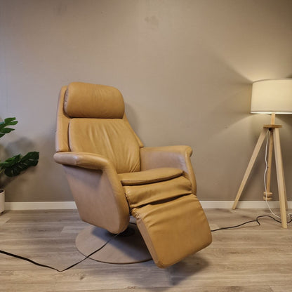 Stressless Sam elektrisk lenestol i beige skinn – varme og massasje