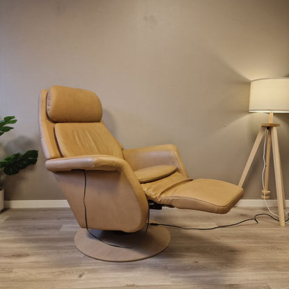 Stressless Sam elektrisk lenestol i beige skinn – varme og massasje