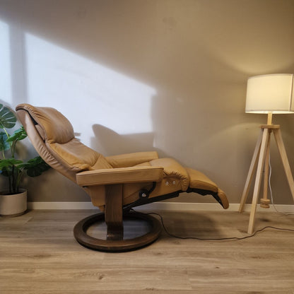 Stressless View elektrisk lenestol m/integrert fothviler i beige skinn