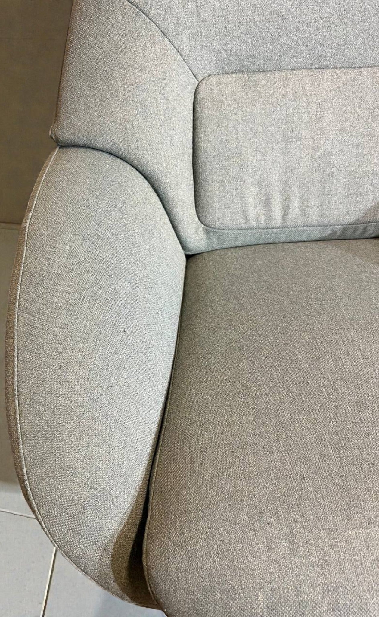 Bolia Saga Lenestol med Puff – Baby Blue | Ergonomisk & Nyrenset