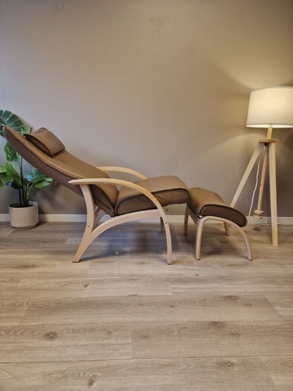 Brunstad Delta Adventure lenestol m/krakk i brun skinn