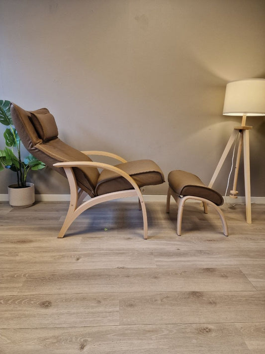 Brunstad Delta Adventure lenestol m/krakk i brun skinn