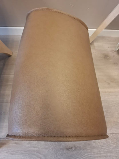 Brunstad Delta Adventure lenestol m/krakk i brun skinn