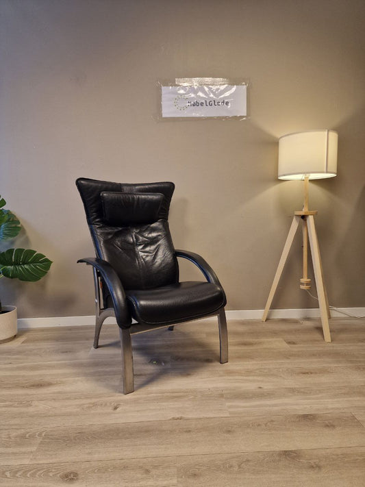 PENT BRUKT | Brunstad Delta Legend lenestol i svart