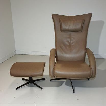 PENT BRUKT | Brunstad Delta Motion lenestol med krakk i brun