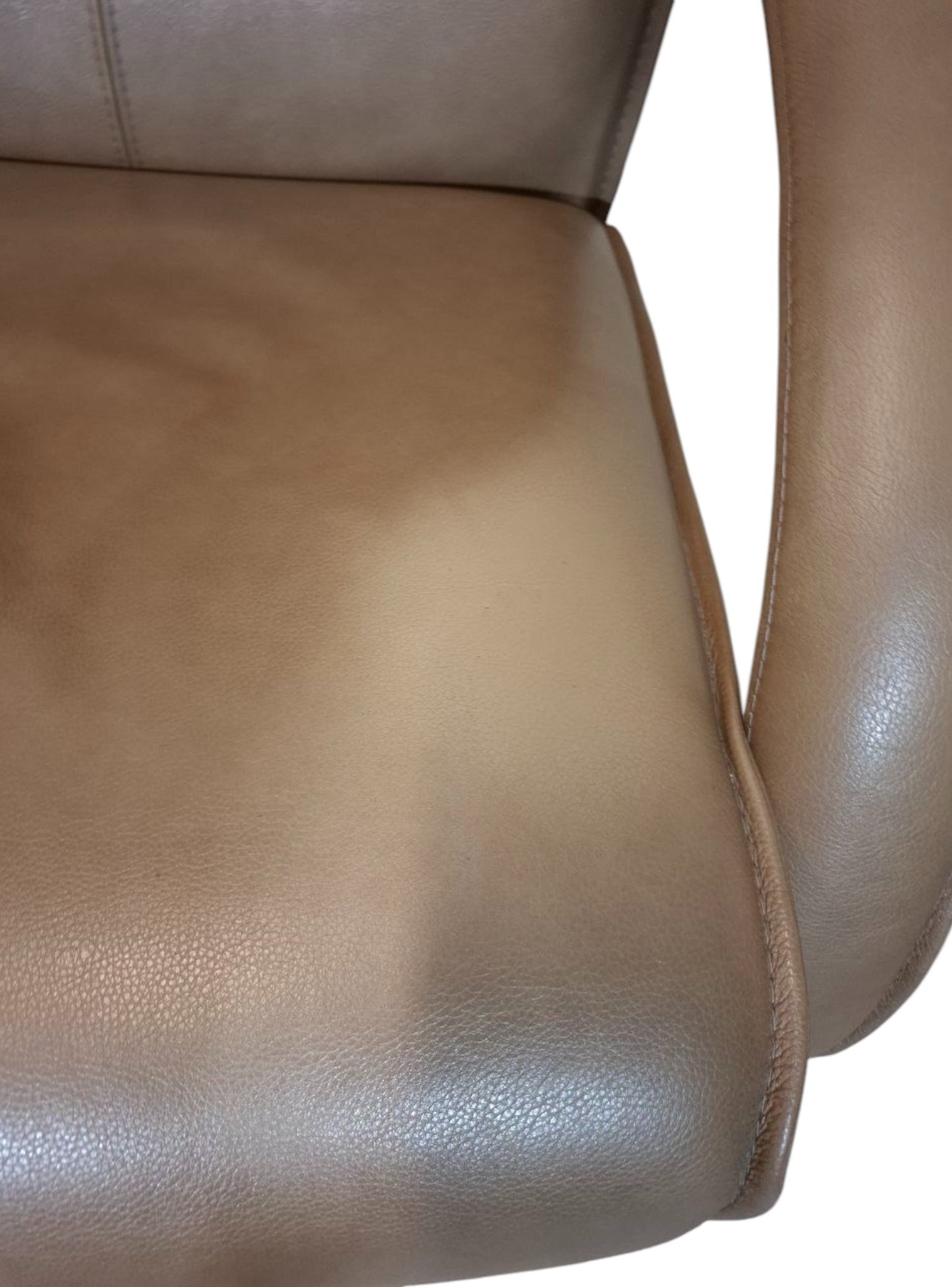 PENT BRUKT | Brunstad Delta Motion lenestol med krakk i brun