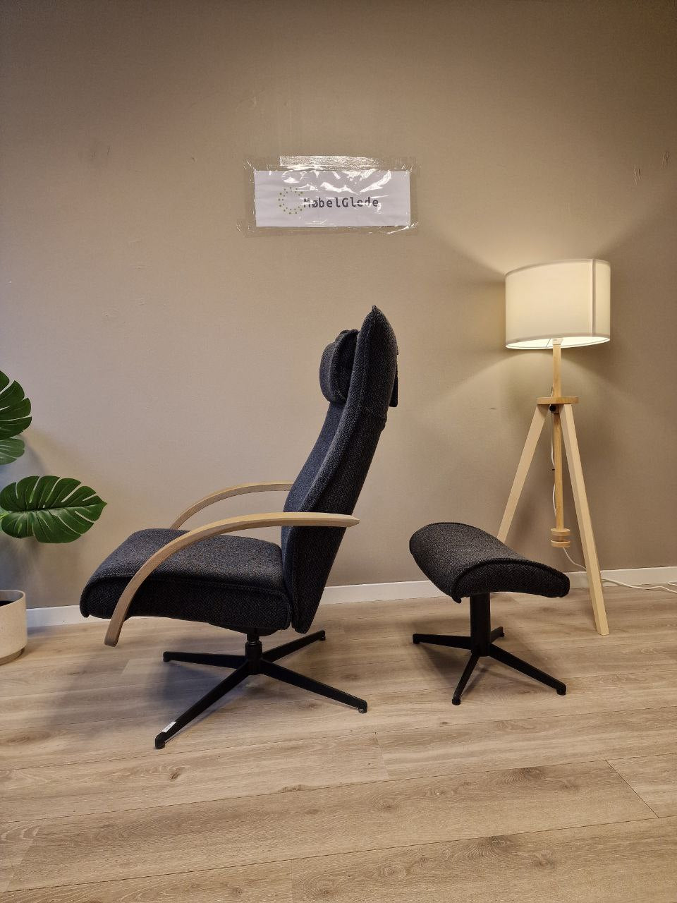 Brunstad® Delta Motion Wood lenestol m/krakk i grå