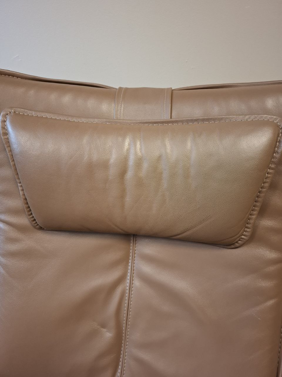 PENT BRUKT | Brunstad Delta Swing lenestol med krakk i mørk brun