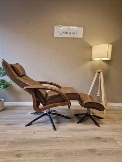 PENT BRUKT | Brunstad Delta Swing lenestol med krakk i mørk brun