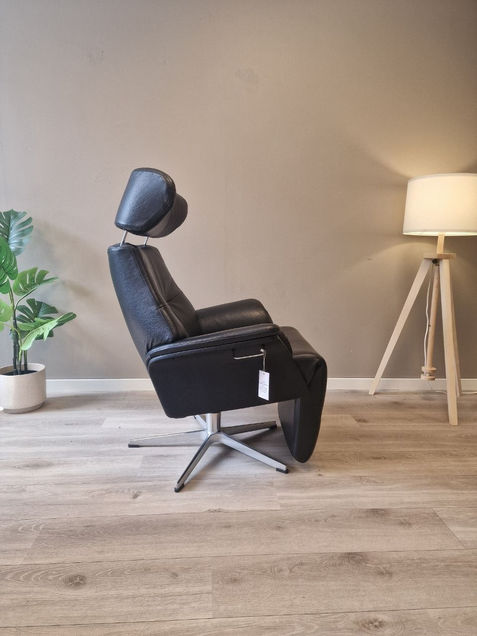 Conform Air Recliner / lenestol i svart