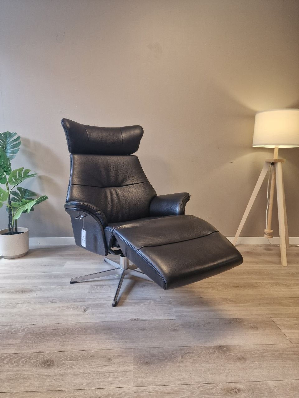 Conform Air Recliner / lenestol i svart