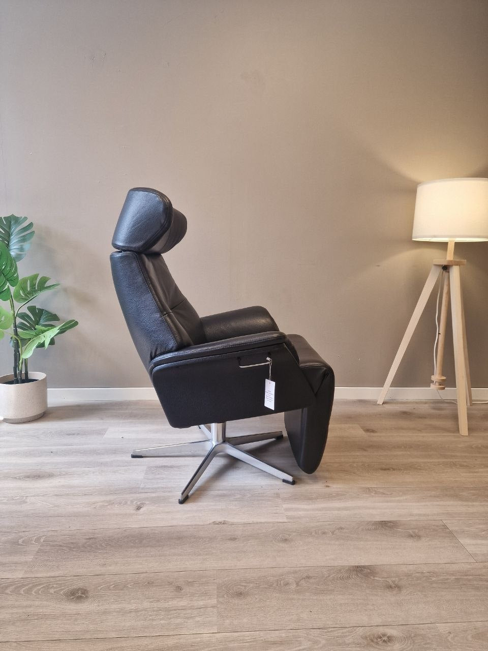 Conform Air Recliner / lenestol i svart