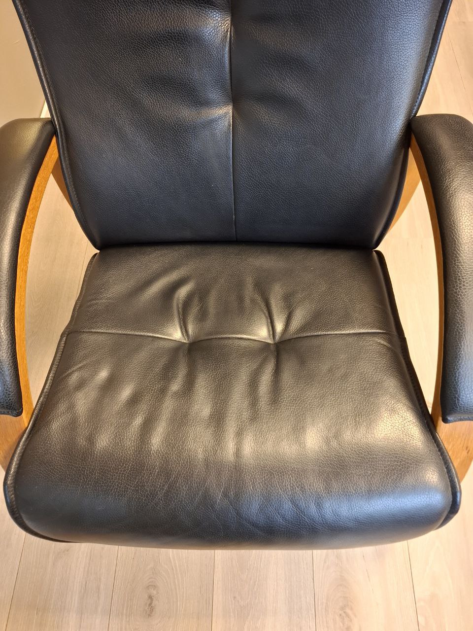 Conform Easy lenestol m/krakk i svart