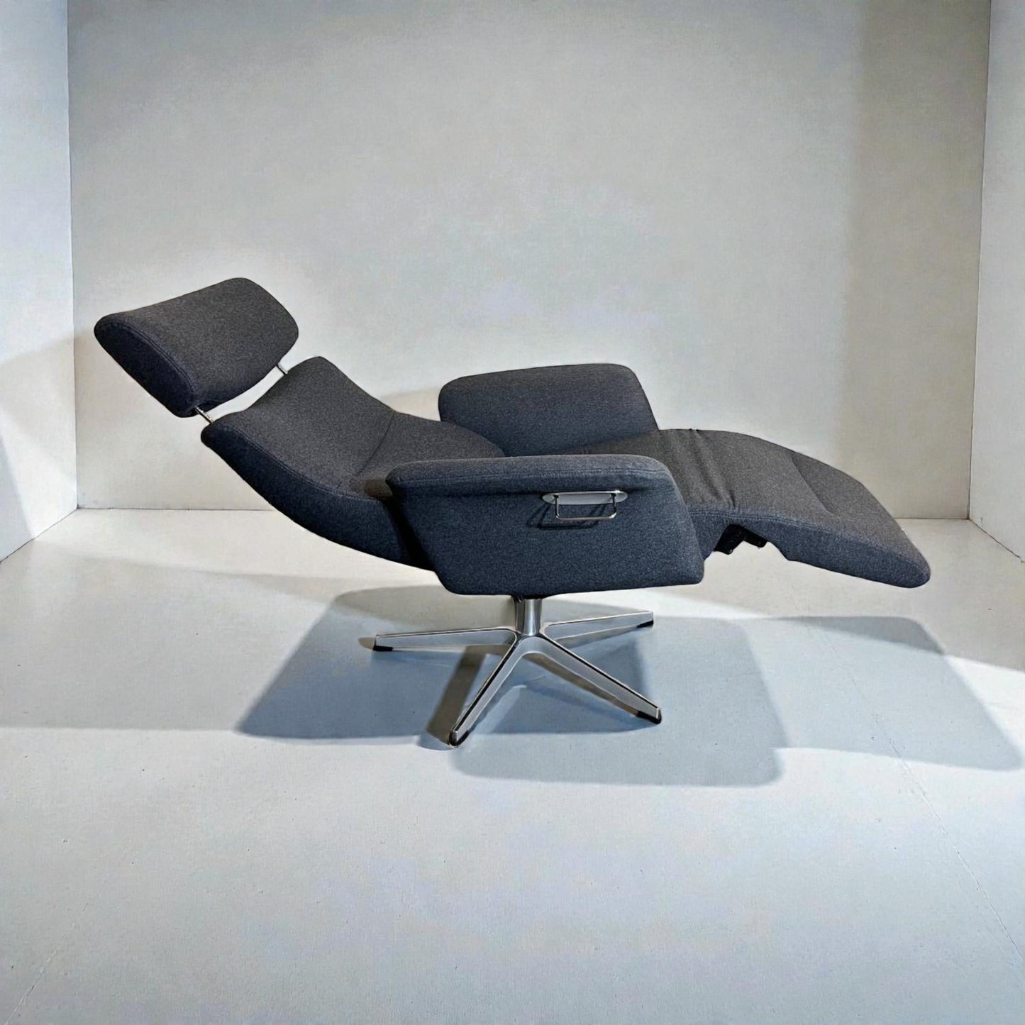 Conform Master lenestol grå – Komfort & luksus | MøbelGlede