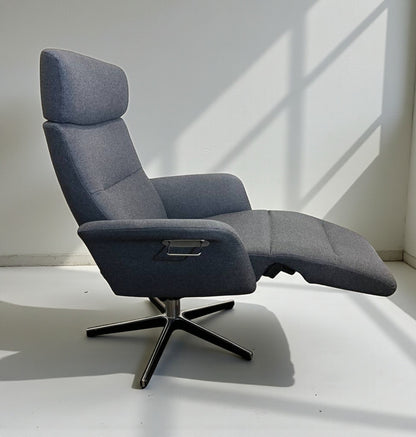 Conform Master Lenestol i Grå Tekstil – Ergonomisk Recliner | MøbelGlede