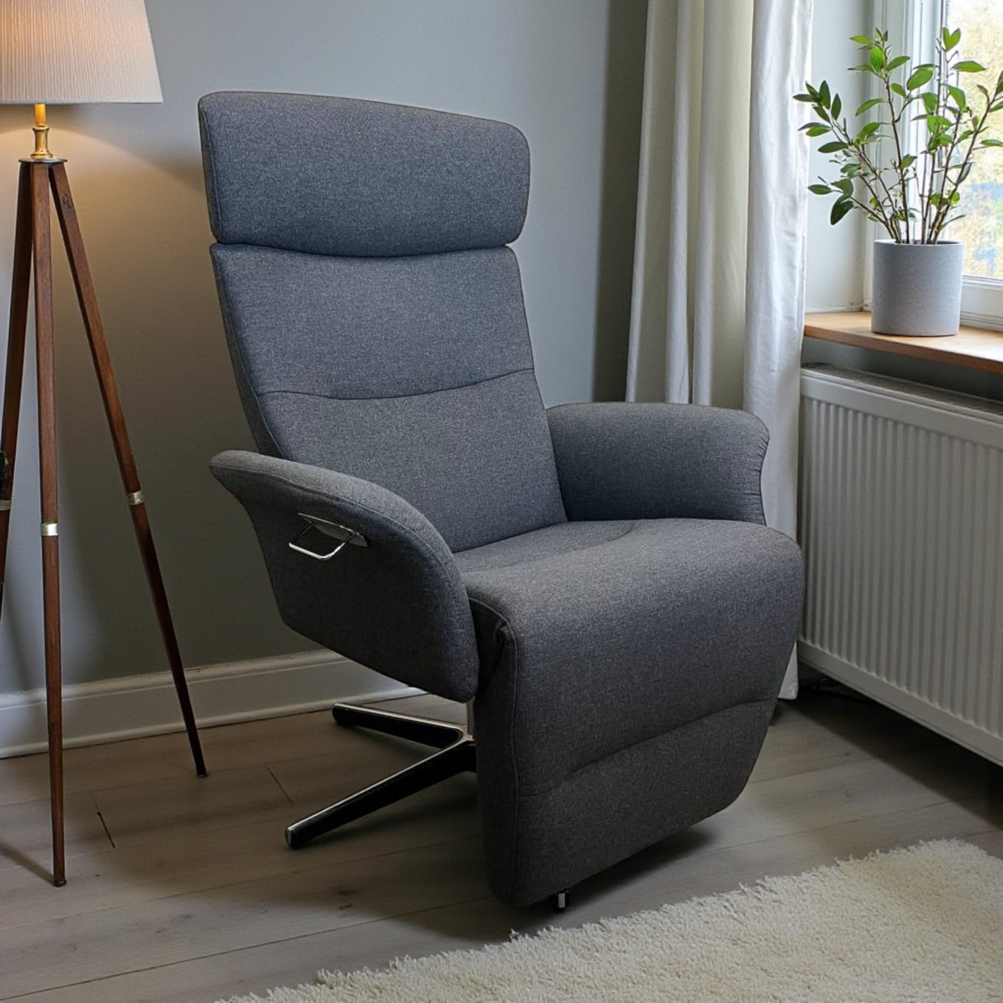 Conform Master Lenestol i Grå Tekstil – Ergonomisk Recliner | MøbelGlede
