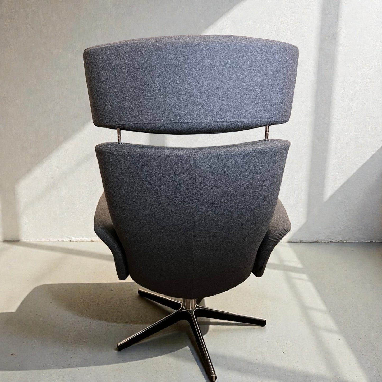 Conform Master Lenestol i Grå Tekstil – Ergonomisk Recliner | MøbelGlede