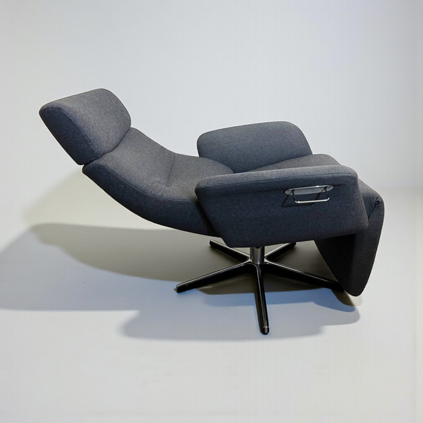 Conform Master Lenestol i Grå Tekstil – Ergonomisk Recliner | MøbelGlede