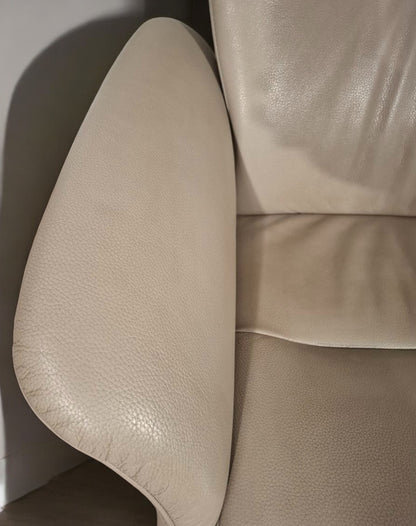 Conform Master Recliner lenestol i grå skinn – Eksklusiv komfort hos MøbelGlede